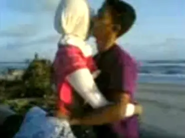 Bokep Gadis Aceh Hijab Ngentot Hot di Pantai